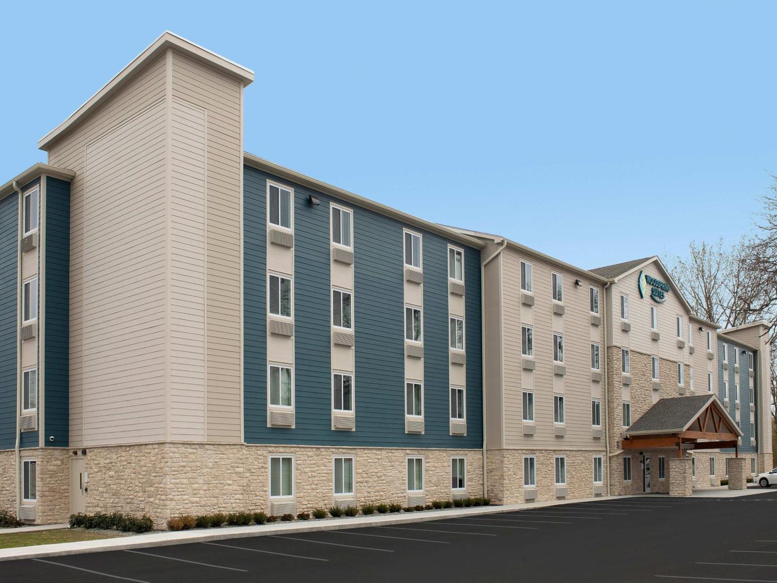 WoodSpring Suites Kansas City Airport